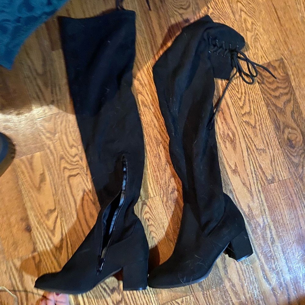 Above the knee boots, black. In good condition